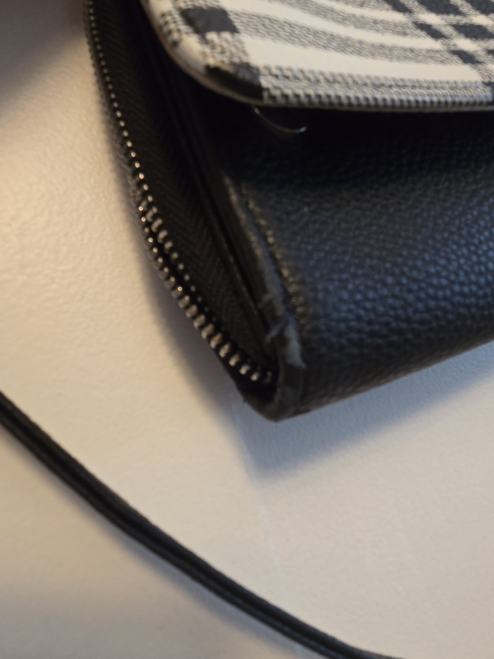 thirty-one Black and White Plaid Crossbody Bag - Picture 8 of 8